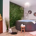 Belmonte Whirlpool-sauna-billard-kicker-kino Willa Bendorf