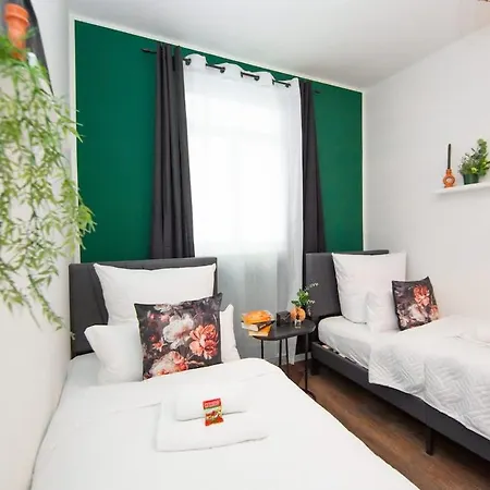 Willa Belmonte Whirlpool-sauna-billard-kicker-kino *