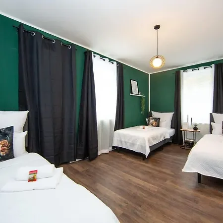 Belmonte Whirlpool-sauna-billard-kicker-kino Villa Bendorf
