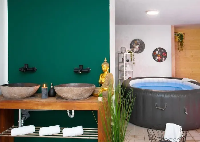 Belmonte Whirlpool-sauna-billard-kicker-kino *