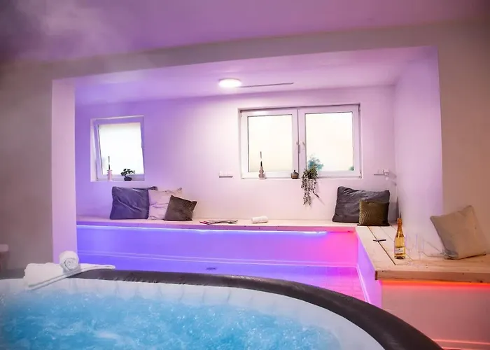 Belmonte Whirlpool-sauna-billard-kicker-kino