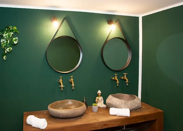 Belmonte Whirlpool-sauna-billard-kicker-kino 本多夫