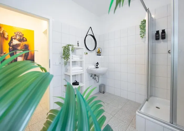 Belmonte Whirlpool-sauna-billard-kicker-kino 别墅