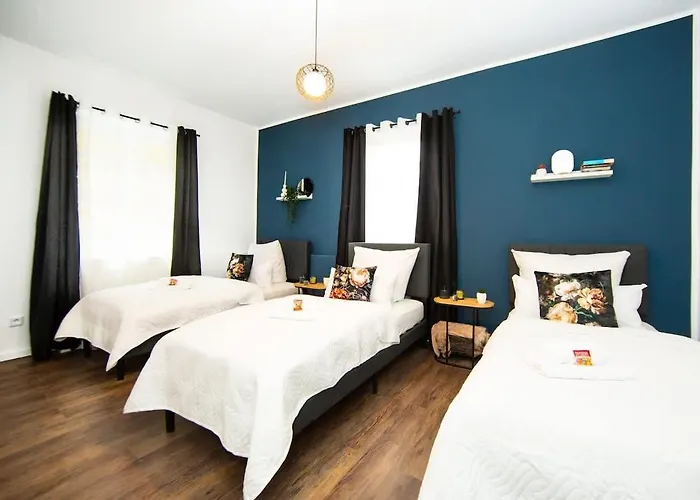 Belmonte Whirlpool-sauna-billard-kicker-kino 别墅 *