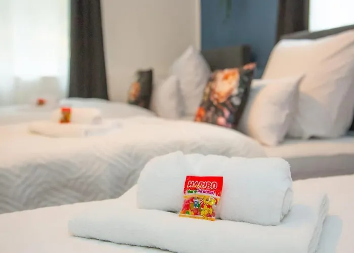 Belmonte Whirlpool-sauna-billard-kicker-kino 别墅 本多夫